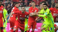 El portero mexicano jug&oacute; todo el partido en la victoria 1-0 del Standard ante el Gent.