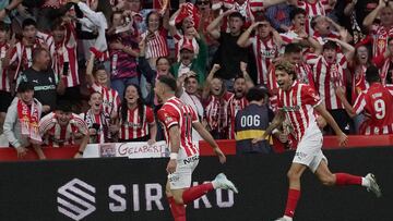07.09.2024 PARTIDO 2º DIVISION
ESTADIO EL MOLINON SPORTING-REAL OVIEDO CAMPUZANO CELEBRA EL 3-1 JUNTO A GELABERT EL PASADO PARTIDO