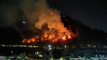 Incendio en el Cerro San Crist&oacute;bal.