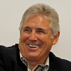 Santillana: "Sergio Ramos sube con mentalidad de delantero"