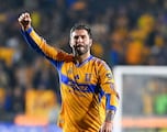 Afición de Tigres le dan el último adiós a Gignac