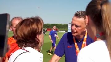 La pillada de lo que va de Mundial: la propuesta sexual de Van Gaal