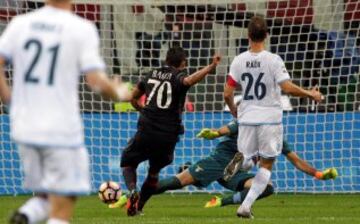 Bacca sigue respondiendo con goles; Lazio es su nueva víctima