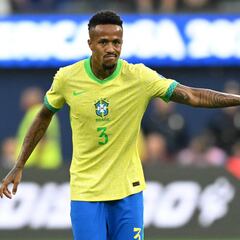Militao se lesiona con Brasil