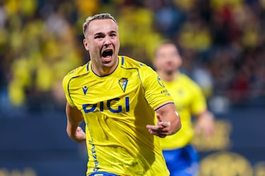 Javier Ontiveros: talento de calle, rebeldía, magia y eterna promesa