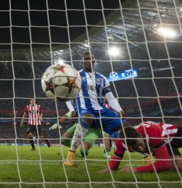 Gol de Jackson Martínez en el Athletic de Bilbao-Oporto de Champions. (05/11/2014)  