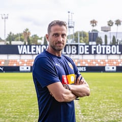 Óscar Sánchez: “Los Guerra, Mosquera, Diego López... son un estímulo para mis juveniles”