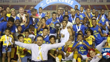 Richard Parra, t&eacute;cnico colombiano, que gan&oacute; su quinto t&iacute;tulo en el f&uacute;tbol paname&ntilde;o