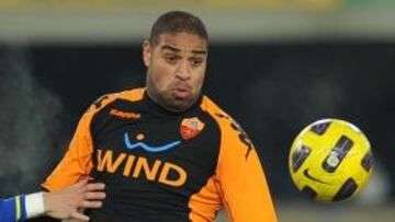 Adriano dice que seguirá en la Roma hasta 2012
