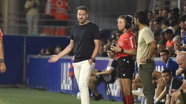 Guilló: “El Málaga tiene jugadores diferenciales arriba y tendremos que ser muy agresivos”