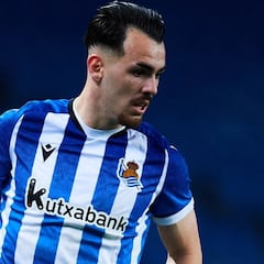 Alex Sola vuelve a volar por la banda