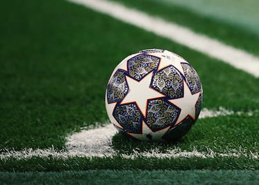 El balón con el que se disputó el encuentro y el Real Madrid consiguió el pase a semifinales de la Champions League 2023.