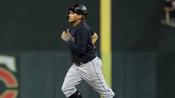 El jardinero derecho Josh Naylor, de los Cleveland Indians, sufrió una escalofriante lesión en el encuentro de este domingo entre Indians y Twins.