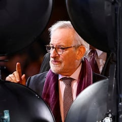 What does net worth mean? How is someone’s net worth calculated?