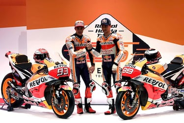 Marc M¨¢rquez y Jorge Lorenzo en la presentaci¨®n de Repsol Honda.