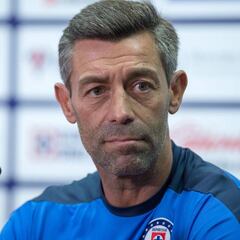 Pedro Caixinha critica a los aficionados de moda