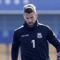 Dani Jiménez: "El Alcorcón es trabajo diario y cultura del esfuerzo"