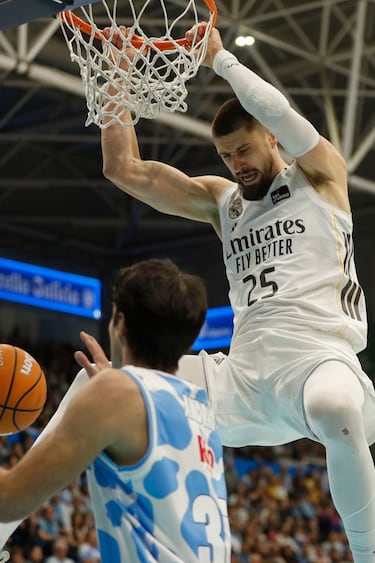 El mejor Hezonja y el Madrid vuelan en la segunda parte