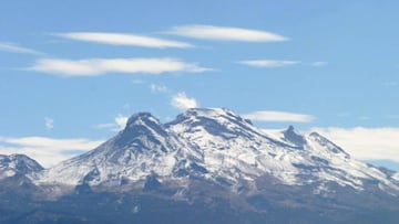 Foto del Iztaccihuatl tomada desde el Estado de México