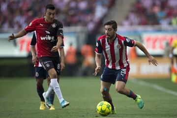 Los clásicos de octavos de final del torneo han levantado mucha expectación y los podremos disfrutar en el presente mes. El Clásico Tapatío entre Chivas y Atlas, a jugarse en la casa del Rebaño, hará vibrar La Perla de Occidente, mientras que el Clásico Joven entre América y Cruz Azul en el Estadio Azteca hará lo propio en la capital. Las fechas para que se desarrolle dicha etapa serán entre el 24 y 25 de octubre. Una semana más tarde, se definirán los cuartos de final, los días 31 de octubre y 1 de noviembre.