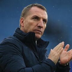 Leicester's Rodgers bats away "disrespectful" Manchester United talk