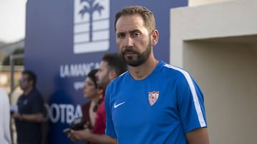 Mach¨ªn: "Estar¨ªa muy bien que los fichajes estuvieran ya aqu¨ª pero..."