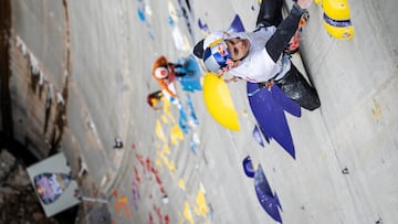 Alberto Ginés López performs during the Red Bull Dual Ascent in Verzasca, Switzerland on November 1, 2023. // SI202311010192 // Red Bull Dual Ascent / RBMN / 2023 / Verzasca, Switzerland // Stefan Voitl / Red Bull Content Pool