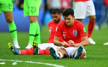 Harry Maguire lamenta la derrota de su selección.