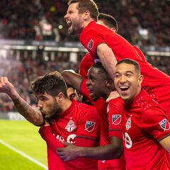 Pozuelo le gana el Gol de la Semana a Rooney y Vela en MLS