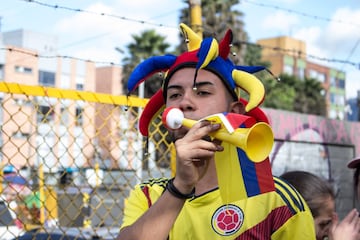 La hinchada de todas las formas demuestra su cariño por esta Selección que aspira a mejorar lo hecho en Brasil 2014