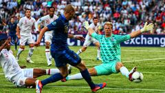 DONETSK, UKRAINE - JUNE 11:  Joe Hart of England makes a save Karim Benzema of France during the UEFA EURO 2012 group D match between France and England at Donbass Arena on June 11, 2012 in Donetsk, Ukraine.  (Photo by Scott Heavey/Getty Images)