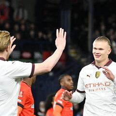 What is the Premier League record for assists in a single game?