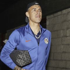 América: Cristian Calderón, en la alineación titular de la Jornada 1