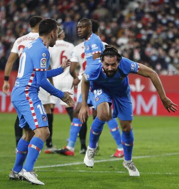 Felipe empata el partido en el minuto 32.