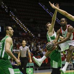 El Baskonia se gusta y derrumba la moral de un Betis descosido