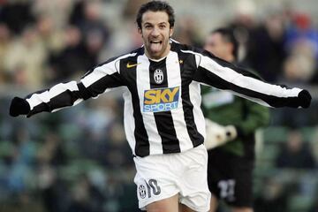 Del Piero anotó 44 goles en 92 partidos. Jugó la Champions únicamente con la Juventus.