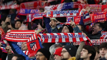 La afición del Atlético, en el encuentro ante el Bodo.
