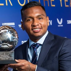 Rangers premia a Morelos por su récord de goles en Europa