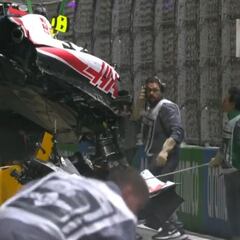 Así fue el fortísimo accidente de Mick Schumacher que paralizó la Fórmula 1 en Arabia Saudí