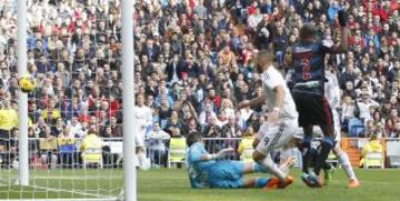 Gol anulado a Benzema.