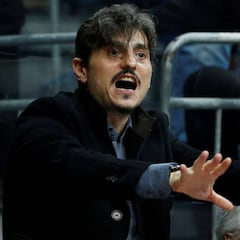 El dueño del Panathinaikos, contra los árbitros de la Euroliga: "Sé que habéis apostado dinero"