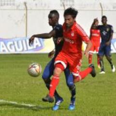 ‘Tecla’ Farías: “Tenemos que ganar de la forma que sea”