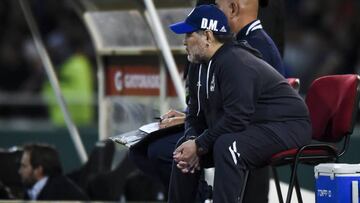 CORDOBA, ARGENTINA - SEPTEMBER 23:  Diego Maradona coach of Gimnasia y Esgrima La Plata looks on  during a match between Talleres and Gimnasia y Esgrima La Plata as part of Superliga Argentina 2019/20 at Mario Alberto Kempes Stadium on September 23, 2019 