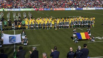 La selecci&oacute;n de rugby de Ruman&iacute;a posa antes de su partido ante Espa&ntilde;a de clasificaci&oacute;n para el Mundial de Rugby.