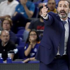 Sito Alonso renueva una temporada con UCAM Murcia
