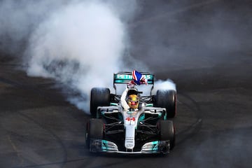 Hamilton, tetracampeón de Fórmula 1