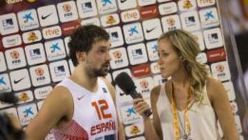 Sergio Llull contesta a las preguntas de Marta Fernández.