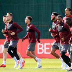 El Liverpool, sin Salah y Firmino, busca la remontada en Anfield