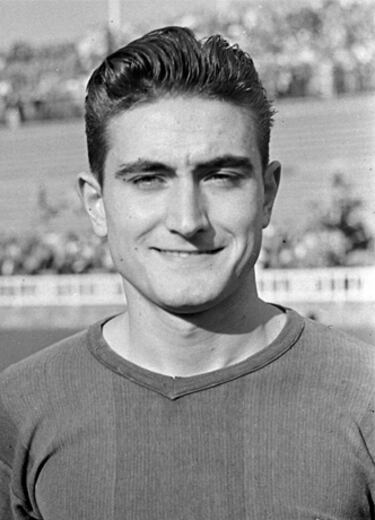 Ferrer tuvo una etapa en el Real Oviedo en los años 50, donde aportó como centrocampista técnico y trabajador. Su paso por el club fue breve pero útil en la rotación del equipo.

En el FC Barcelona jugó entre 1951 y 1953, siendo parte del primer equipo en una época de reconstrucción tras la posguerra. Aunque no fue figura principal, sumó minutos valiosos.