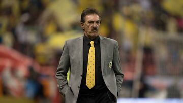 La Volpe da más mérito a Vergara que a Almeyda en títulos de Chivas